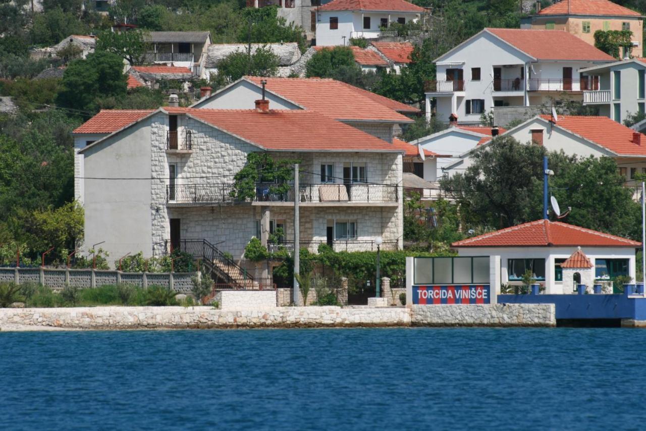 Apartments By The Sea Vinisce, Trogir - 4892 Bagian luar foto